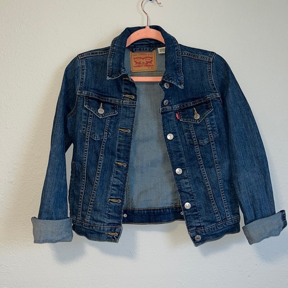 Levi's Jackets & Blazers - LEVI’S Dark Wash Denim Trucker Jean Jacket